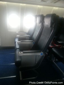 new slimline fixed seats klm regional jet business class Franfurt to Amsterdam delta points blog 1