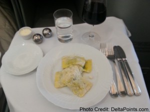 Alitalia Magnifica Class Business seat review delta points blog (13)