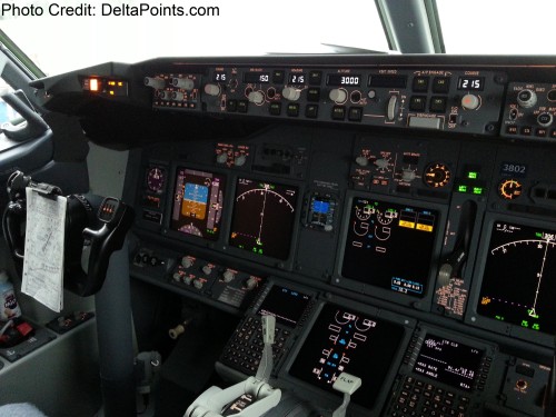 Delta Air Lines 737-900ER photos delta points travel blog (65)
