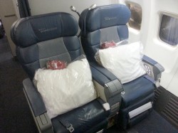 757-200 old BE seats