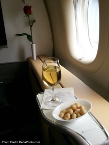 champagne and macadamia nuts lufthansa 747-8 1st class delta points blog