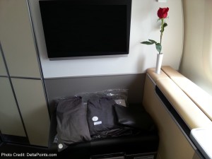 jammies and 1st class kit lufthansa 747-8 delta points blog
