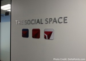 twitter - facebook and more socal space at Delta CORP Delta Points blog (2)
