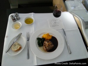 Lufthansa 1st class munich to Toronto A330 DeltaPoints blog review (12)