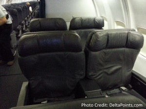 United 737 business class seats delta points blog (1)