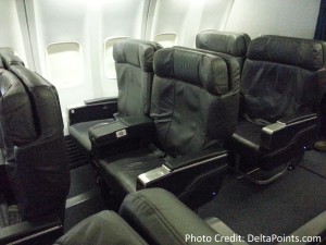 United 737 business class seats delta points blog (2)