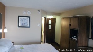 Four Points by Sheraton Minneapolis Airport king room (1)
