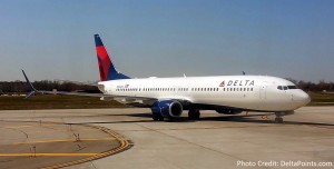 delta 737 dtw split