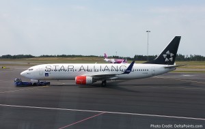 sas star alliance jet at gothenburg got airport